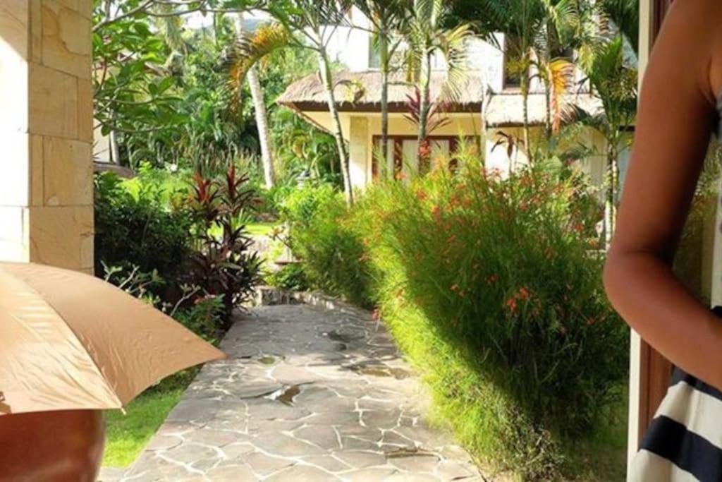 Villa 7, Secret Garden, Kerandangan, Near Senggigi Mataram Extérieur photo